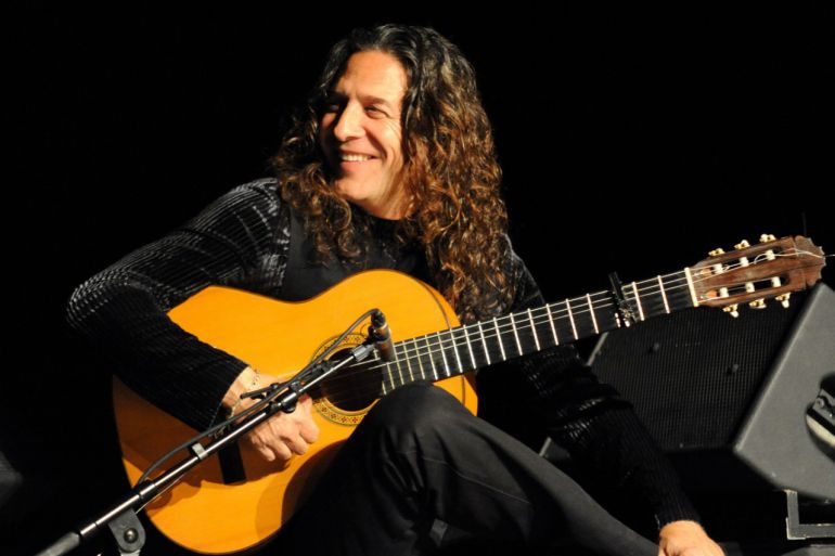 Tomatito recibe hoy en Málaga la Medalla de Oro a las Bellas Artes. Tomatito recibe hoy en Málaga la Medalla de Oro a las Bellas Artes.