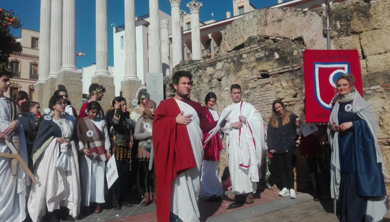 Alumnado del bachiller de Artes del IES Luis de Góngora. Alumnado del bachiller de Artes del IES Luis de Góngora.