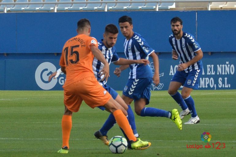 Imágen del partido de la primera vuelta en el Artes Carrasco que acabo 1-1 Imágen del partido de la primera vuelta en el Artes Carrasco que acabo 1-1