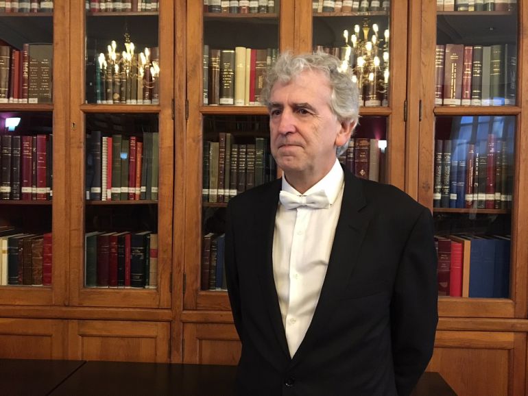 Juan Luis Arsuaga, investido doctor honoris causa por la Universidad de zaragoza Juan Luis Arsuaga, investido doctor honoris causa por la Universidad de zaragoza