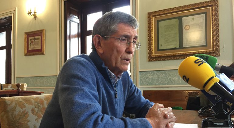 Ángel Díaz Munío afirma que las sentencias avalan el comportamiento del Consistorio. Ángel Díaz Munío afirma que las sentencias avalan el comportamiento del Consistorio.