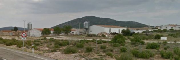 “Si no fuera por las granjas el pueblo no existiría”, coinciden los vecinos. “Si no fuera por las granjas el pueblo no existiría”, coinciden los vecinos.