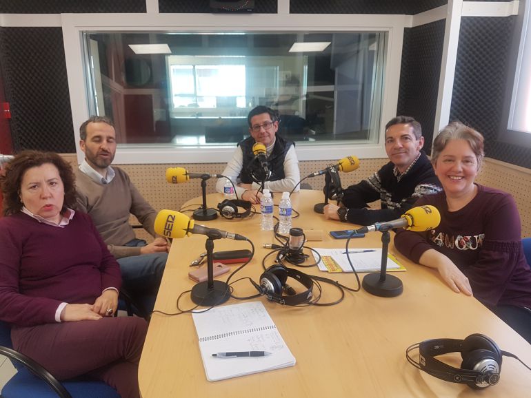 Radio, presente y futuro de los medios de comunicación Radio, presente y futuro de los medios de comunicación