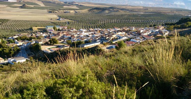 Vista de Larva, único municipio que sube en población. Vista de Larva, único municipio que sube en población.