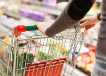 Los precios bajan un 1,2% en enero en la Región y la tasa interanual se mantiene estable