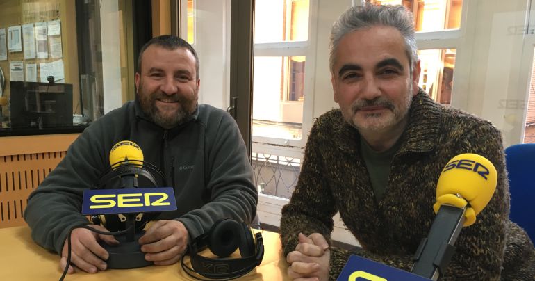 Juan Álvarez y Jorge Gómez en los estudios de Radio Murcia para participar en el programa Hoy por hoy. Juan Álvarez y Jorge Gómez en los estudios de Radio Murcia para participar en el programa Hoy por hoy.