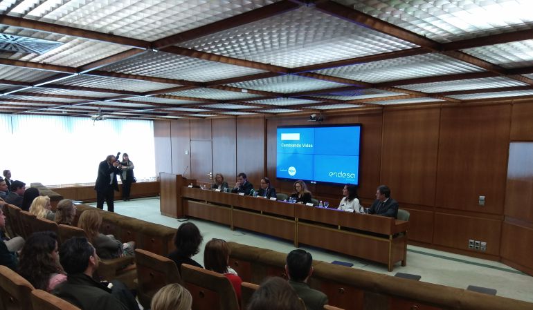 La Fundación Endesa presenta el proyecto "Cambiando Vidas" La Fundación Endesa presenta el proyecto "Cambiando Vidas"