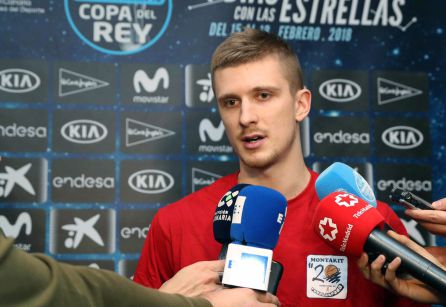 El base esloveno del Montakit Fuenlabrada, Luka Rupnik, atiende a los medios de comunicación El base esloveno del Montakit Fuenlabrada, Luka Rupnik, atiende a los medios de comunicación