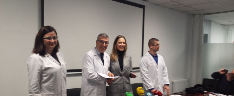 La Gerencia del CHUAC y ASOTRAME, la Asociación Galega de Trasplantados de Médula ósea, han firmado un acuerdo La Gerencia del CHUAC y ASOTRAME, la Asociación Galega de Trasplantados de Médula ósea, han firmado un acuerdo
