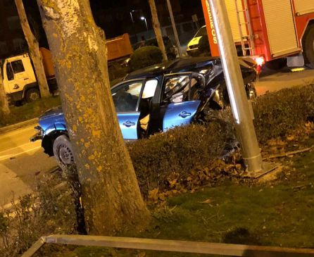 Los Bomberos de Aranda tuvieron que excarcelar a dos de las víctimas Los Bomberos de Aranda tuvieron que excarcelar a dos de las víctimas