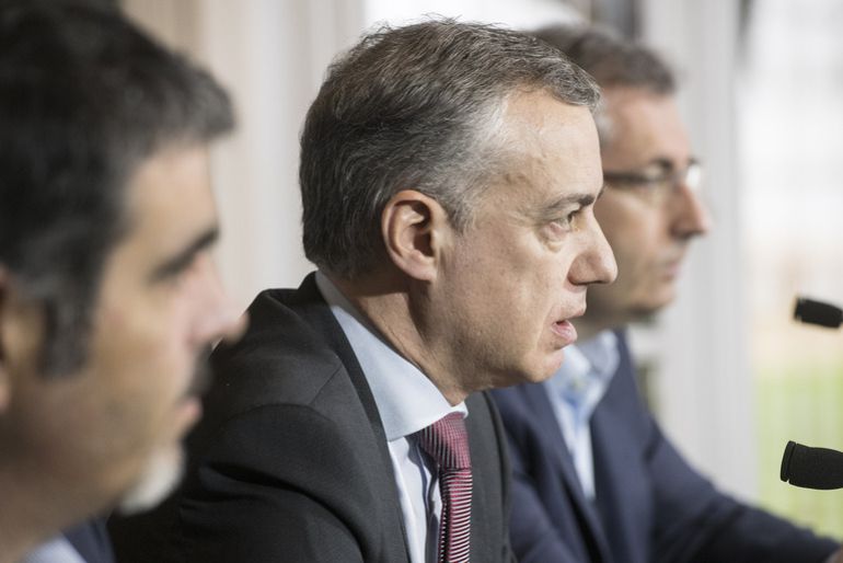 De izquierda a derecha, el alcalde de San Sebastián, Eneko Goia, el lehendakari, Iñigo Urkullu, y el diputado general de Gipuzkoa, Markel Olano. De izquierda a derecha, el alcalde de San Sebastián, Eneko Goia, el lehendakari, Iñigo Urkullu, y el diputado general de Gipuzkoa, Markel Olano.