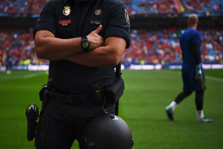 Cuatro detenidos en Écija en la operación contra el amaño de partidos en Segunda B y Tercera División Cuatro detenidos en Écija en la operación contra el amaño de partidos en Segunda B y Tercera División