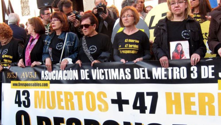 Imagen de archivo de una de las concentraciones de las víctimas exigiendo responsabilidades Imagen de archivo de una de las concentraciones de las víctimas exigiendo responsabilidades