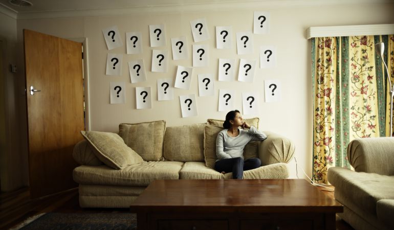 Los signos de interrogación plantean cuestiones y preguntas frecuentes Los signos de interrogación plantean cuestiones y preguntas frecuentes