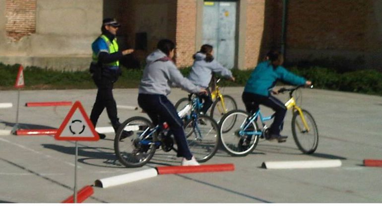 Clases prácticas de educación vial que se imparten en Medina del Campo Clases prácticas de educación vial que se imparten en Medina del Campo