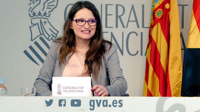 La vicepresidenta de la Generalitat Mónica Oltra en un pla mitjà durant la roda de premsa posterior al ple del Consell d'aquest 16 de febrer del 2018. Horitzontal. La vicepresidenta de la Generalitat Mónica Oltra en un pla mitjà durant la roda de premsa posterior al ple del Consell d'aquest 16 de febrer del 2018. Horitzontal.