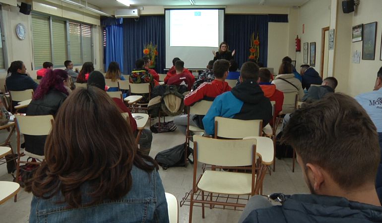 Los institutos Nuestra Señora de la Cabeza y Jándula de Andújar participarán en el proyecto ‘Jaén+: Formación Profesional con Plus en Europa’ Los institutos Nuestra Señora de la Cabeza y Jándula de Andújar participarán en el proyecto ‘Jaén+: Formación Profesional con Plus en Europa’