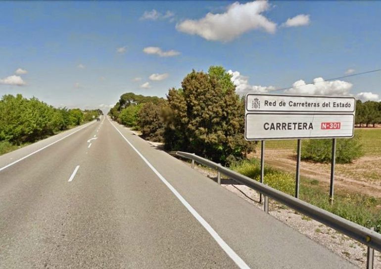 Un herido tras colisionar un turismo y un camión en la N-301 Un herido tras colisionar un turismo y un camión en la N-301