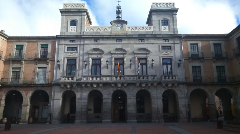 Fachada de la Casa Consistorial de Ávila Fachada de la Casa Consistorial de Ávila