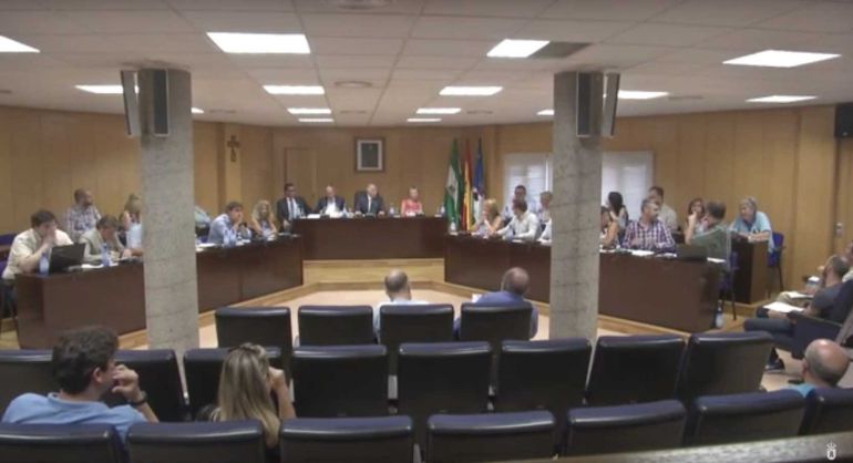 Sesión plenaria en el Ayuntamiento de Roquetas de Mar. Sesión plenaria en el Ayuntamiento de Roquetas de Mar.