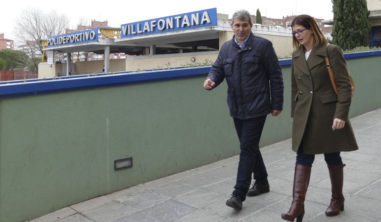 El concejal del PSOE de Móstoles, Agustín Martín que ha perdido la elección para ser Presidente de la Mancomunidad del Sur frente al alcalde de las Rozas. En la foto junto a la alcaldesa de Móstoles, Noelia Posse El concejal del PSOE de Móstoles, Agustín Martín que ha perdido la elección para ser Presidente de la Mancomunidad del Sur frente al alcalde de las Rozas. En la foto junto a la alcaldesa de Móstoles, Noelia Posse