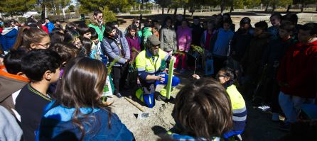 Cerca de 300 nuevos ejemplares en el ‘Día del Árbol’ de SER Madrid Sur Cerca de 300 nuevos ejemplares en el ‘Día del Árbol’ de SER Madrid Sur