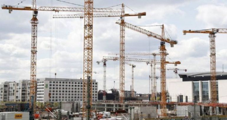 Viviendas pequeñas y edificios más altos para solucionar el problema habitacional Viviendas pequeñas y edificios más altos para solucionar el problema habitacional