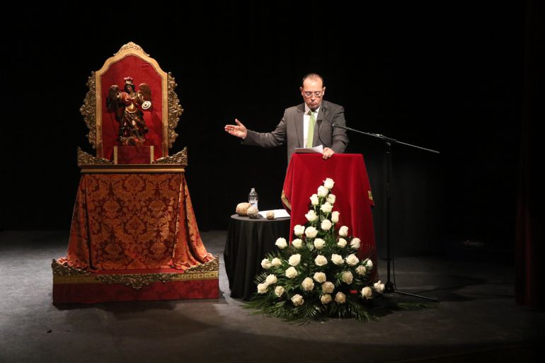 El pregonero del Zaidín, Fernando Egea, durante su exaltación de la Semana Santa del barrio El pregonero del Zaidín, Fernando Egea, durante su exaltación de la Semana Santa del barrio