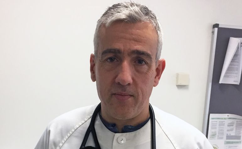 Es el nuevo jefe de Medicina Interna del Mateu Orfila. Es el nuevo jefe de Medicina Interna del Mateu Orfila.