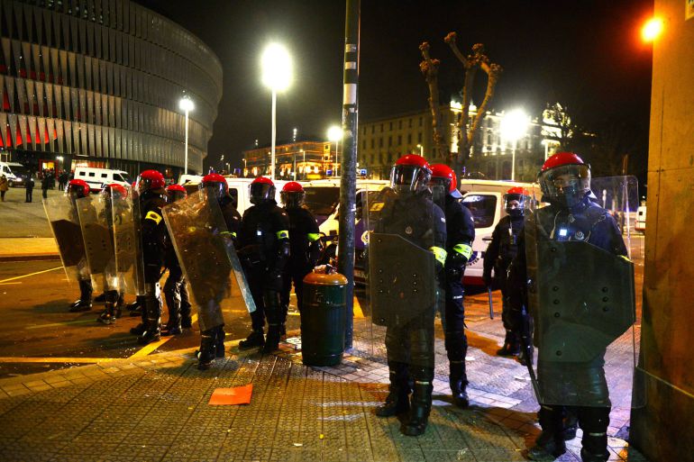 Los antidisturbios se plantan Los antidisturbios se plantan