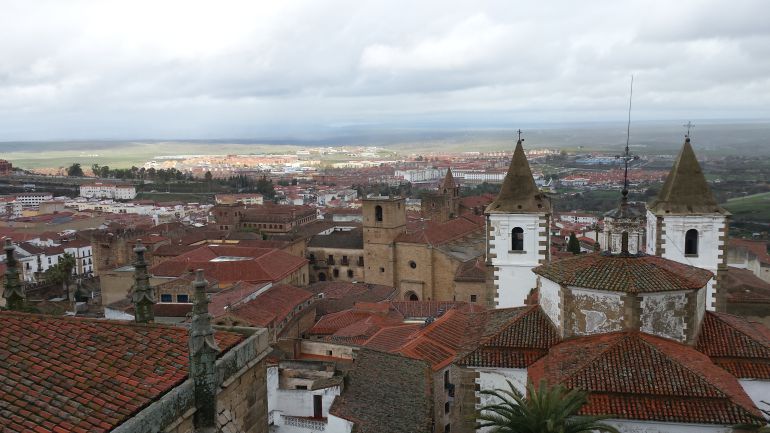Una de las vistas que ofrece la Torre de las Cigüeñas Una de las vistas que ofrece la Torre de las Cigüeñas