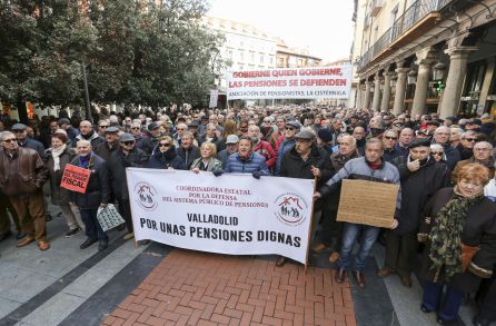 Pensionistas y trabajadores convocan una gran manifestación el 17 en Valladolid Pensionistas y trabajadores convocan una gran manifestación el 17 en Valladolid