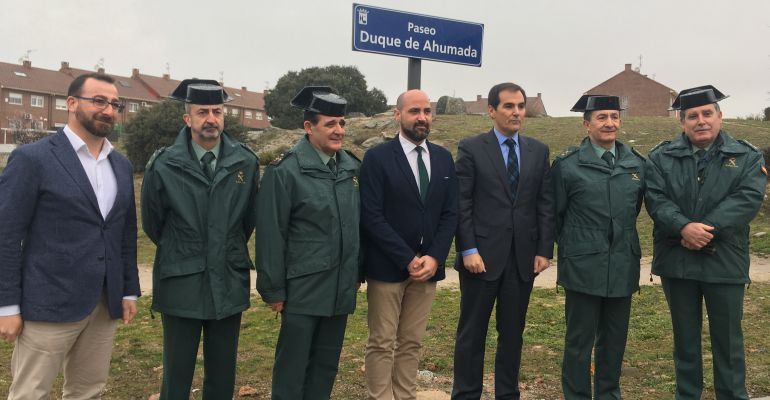 El secretario de Estado y el alcalde han visitado la parcela donde se instalará el cuartel El secretario de Estado y el alcalde han visitado la parcela donde se instalará el cuartel