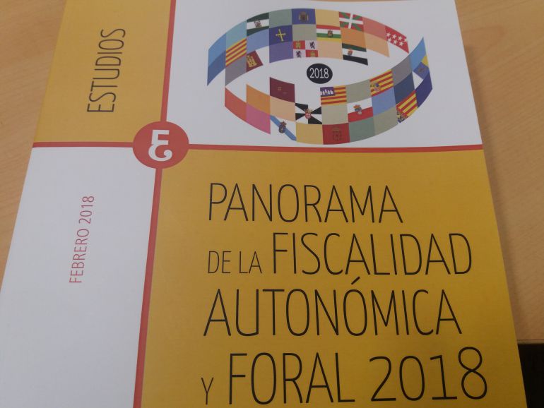 El informe elaborado por los economistas se ha presentado este lunes en Oviedo. El informe elaborado por los economistas se ha presentado este lunes en Oviedo.