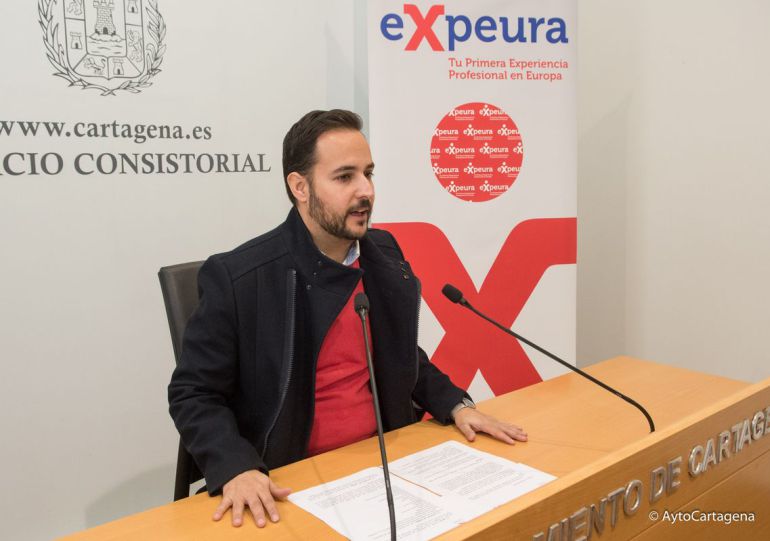 10 jóvenes de Cartagena podrán mejorar su nivel de inglés al mismo tiempo que trabajan 10 jóvenes de Cartagena podrán mejorar su nivel de inglés al mismo tiempo que trabajan