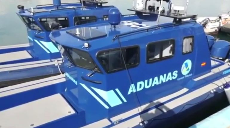 Embarcaciones de Aduanas en el puerto de Algeciras Embarcaciones de Aduanas en el puerto de Algeciras