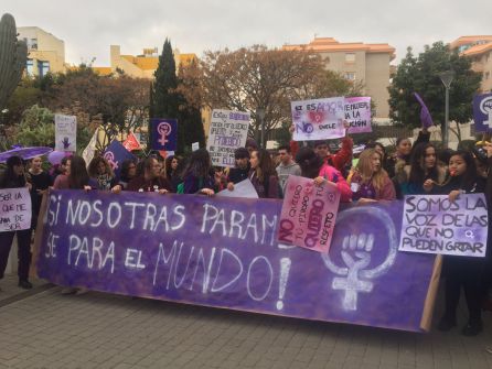 La pancarta principal que encabezó la manifestación La pancarta principal que encabezó la manifestación
