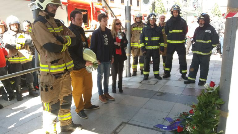 Imagen de uno de los homenajes tributados en memoria del bombero Eloy Palacio Imagen de uno de los homenajes tributados en memoria del bombero Eloy Palacio