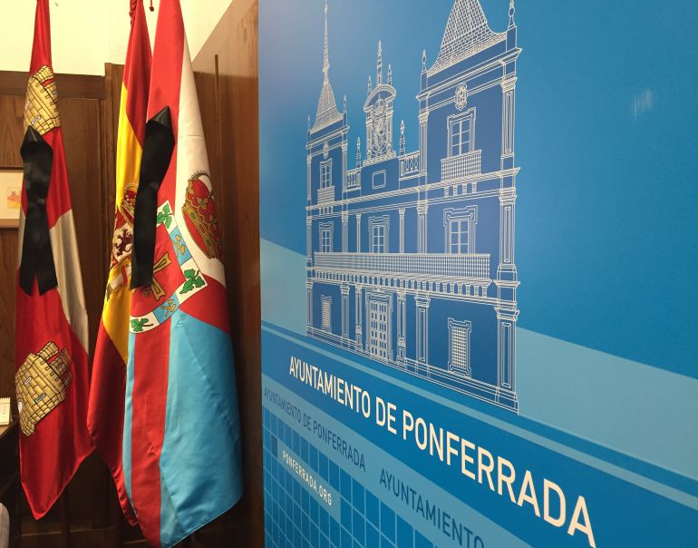 Decretados tres días de luto oficial Decretados tres días de luto oficial