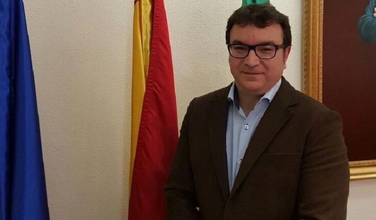Cristóbal Rodríguez, alcalde de Castillo de Locubín Cristóbal Rodríguez, alcalde de Castillo de Locubín