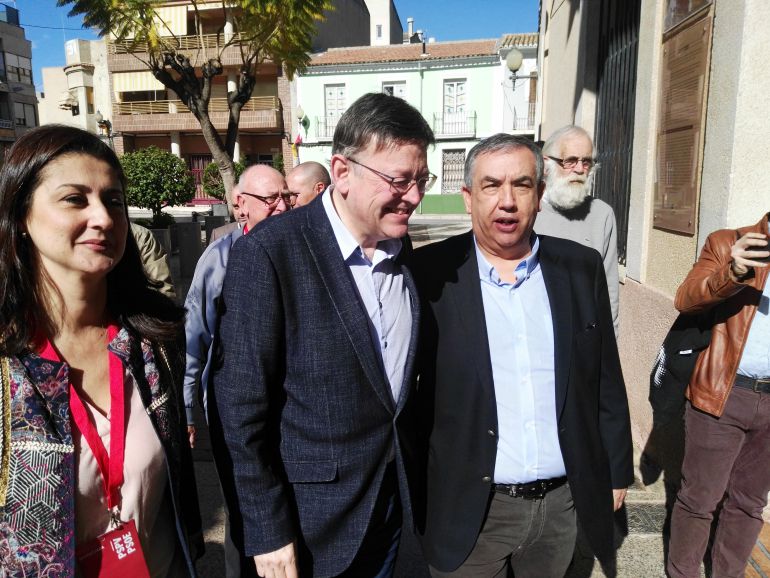 El secretario general del PSPV, Ximo Puig, a su llegada al congreso comarcal de L'Alacantí El secretario general del PSPV, Ximo Puig, a su llegada al congreso comarcal de L'Alacantí