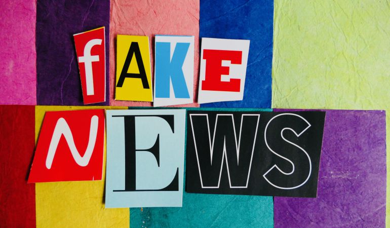 Fake news (Noticias falsas) Fake news (Noticias falsas)