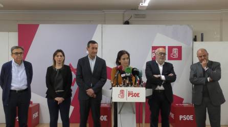 Ana Arabid consigue reunir en torno a su candidatura varias familias del PSOE, frente a los sanchistas de Alejandro Soler Ana Arabid consigue reunir en torno a su candidatura varias familias del PSOE, frente a los sanchistas de Alejandro Soler