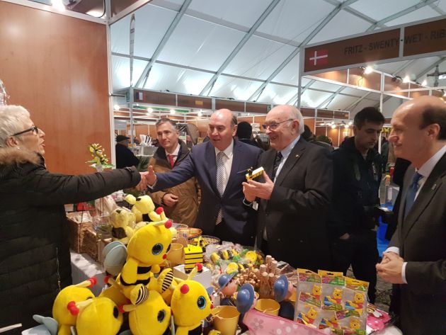 Balance de la Feria Apícola de Pastrana. José Luis Herguedas: "La afluencia de profesionales ha superado las expectativas": Herguedas: "La afluencia de profesionales ha superado las expectativas" Balance de la Feria Apícola de Pastrana. José Luis Herguedas: "La afluencia de profesionales ha superado las expectativas": Herguedas: "La afluencia de profesionales ha superado las expectativas"