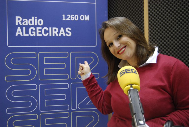 Yolanda Figueroa en los estudios de Radio Algeciras. Yolanda Figueroa en los estudios de Radio Algeciras.