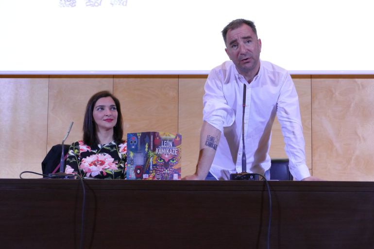 'León Kamikaze' cierra los encuentros del premio Hache 'León Kamikaze' cierra los encuentros del premio Hache