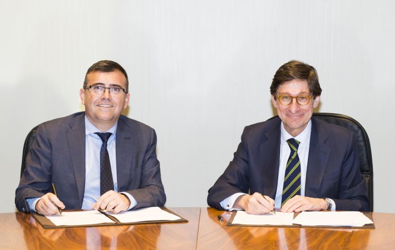Firma del acuerdo entre los presidentes de CajaGRANADA Fundación y Bankia Firma del acuerdo entre los presidentes de CajaGRANADA Fundación y Bankia