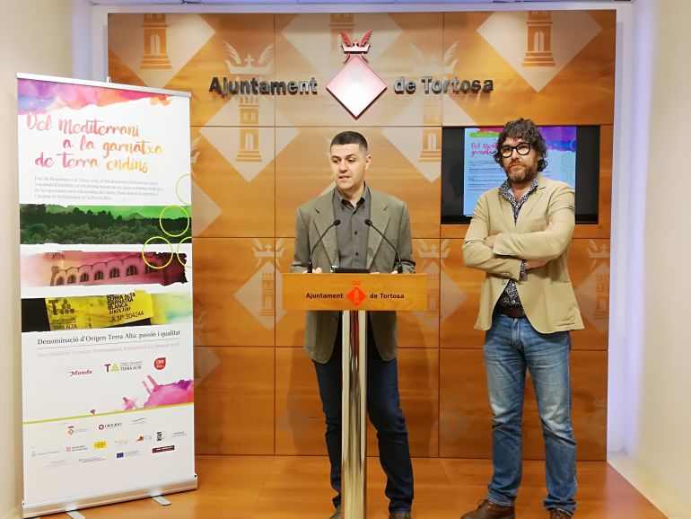Un moment de la presentació de l'acte promocional a Tortosa del concurs de garnatxes. Un moment de la presentació de l'acte promocional a Tortosa del concurs de garnatxes.