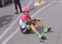 Moreno sufre un esguince clavicular al chocar con una señal