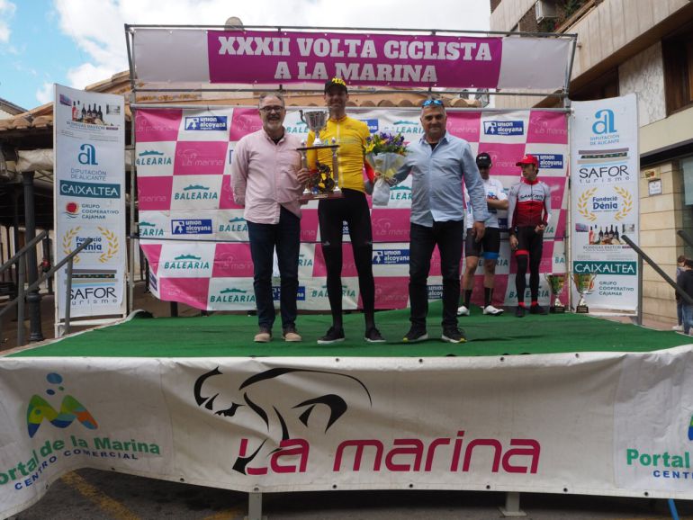 Toni Sabater acabó imponiéndose tras una accidentada etapa Toni Sabater acabó imponiéndose tras una accidentada etapa